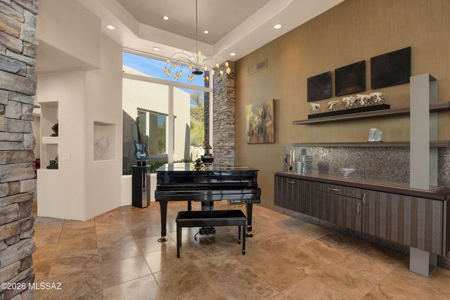 1893 Quiet Canyon Drive, Tucson, AZ 85718