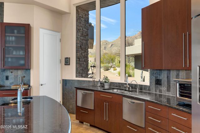 1893 Quiet Canyon Drive, Tucson, AZ 85718