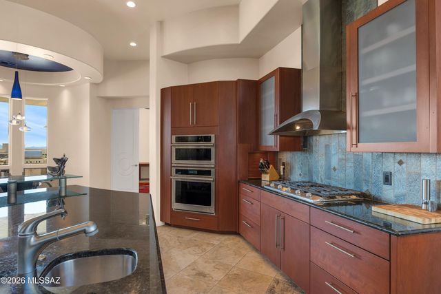 1893 Quiet Canyon Drive, Tucson, AZ 85718