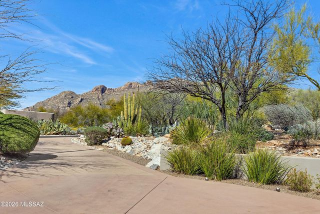 1893 Quiet Canyon Drive, Tucson, AZ 85718