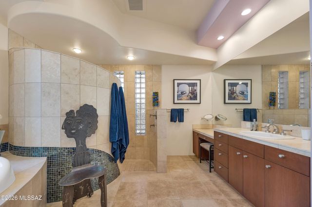 1893 Quiet Canyon Drive, Tucson, AZ 85718