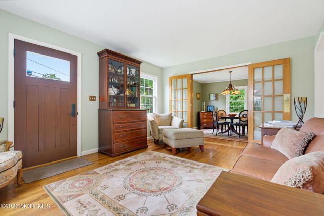456 Brookside Avenue, Oakhurst, NJ 07755