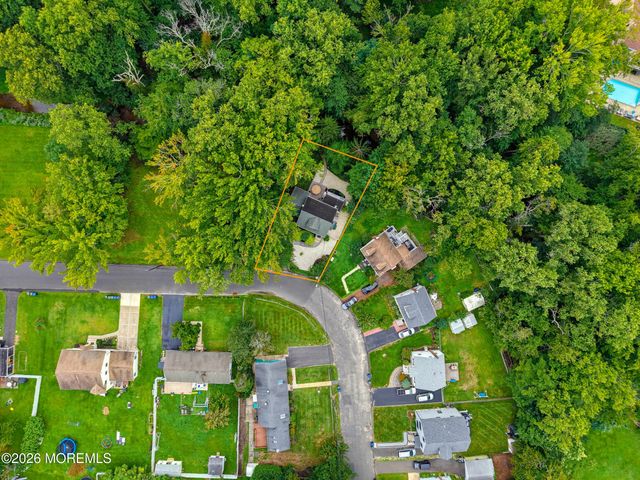 456 Brookside Avenue, Oakhurst, NJ 07755