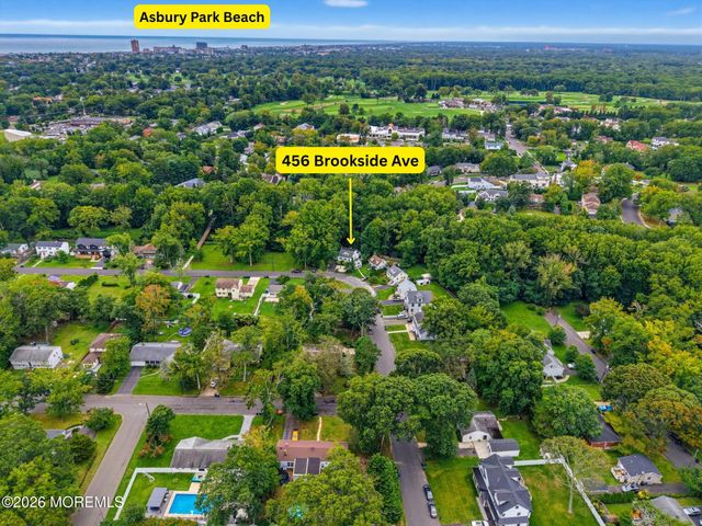 456 Brookside Avenue, Oakhurst, NJ 07755