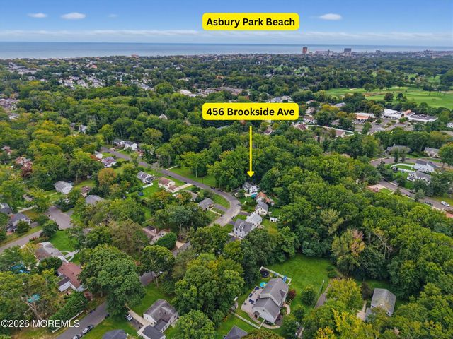 456 Brookside Avenue, Oakhurst, NJ 07755