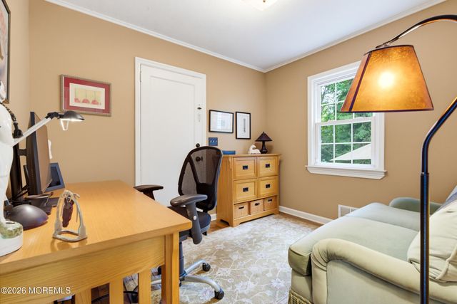 456 Brookside Avenue, Oakhurst, NJ 07755