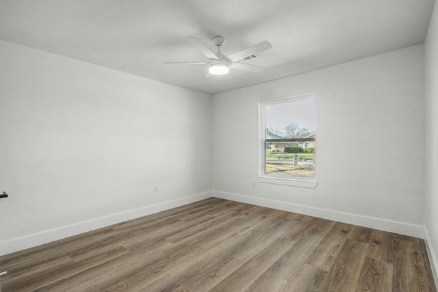 309 Woodcrest Drive, Richardson, TX 75080