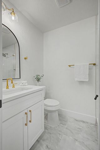 309 Woodcrest Drive, Richardson, TX 75080