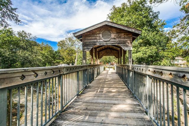 309 Woodcrest Drive, Richardson, TX 75080