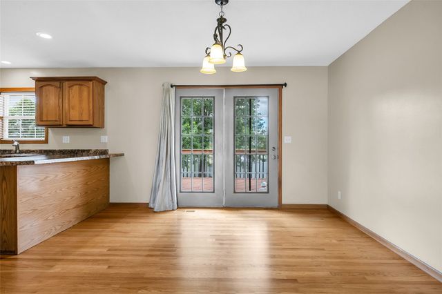 755 Deerfield Ddr, Marion, IA 52302
