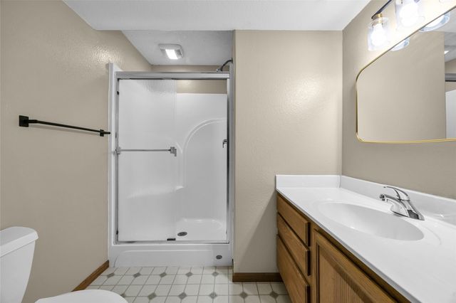 755 Deerfield Ddr, Marion, IA 52302
