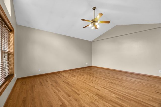 755 Deerfield Ddr, Marion, IA 52302