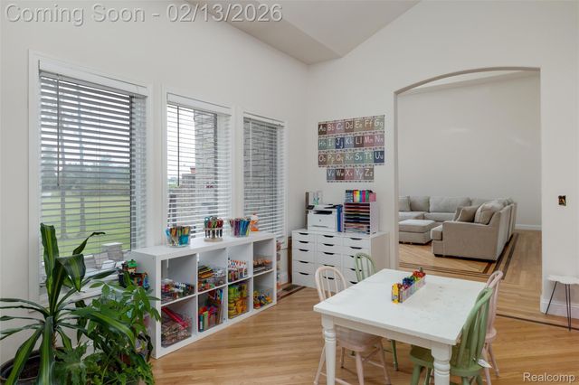 52041 Loon Court, Shelby Charter Township, MI 48315