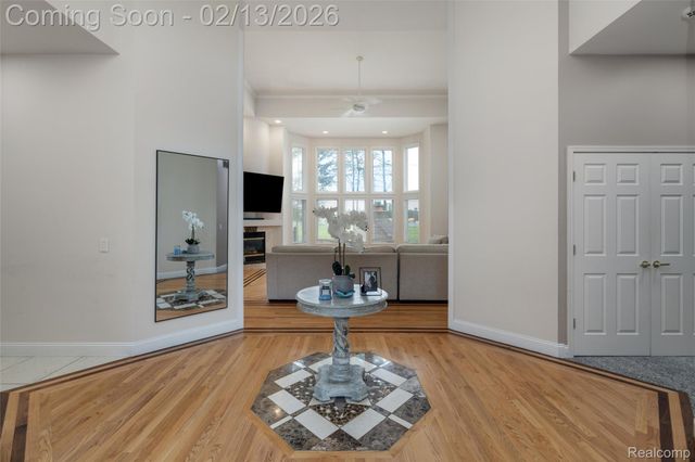 52041 Loon Court, Shelby Charter Township, MI 48315