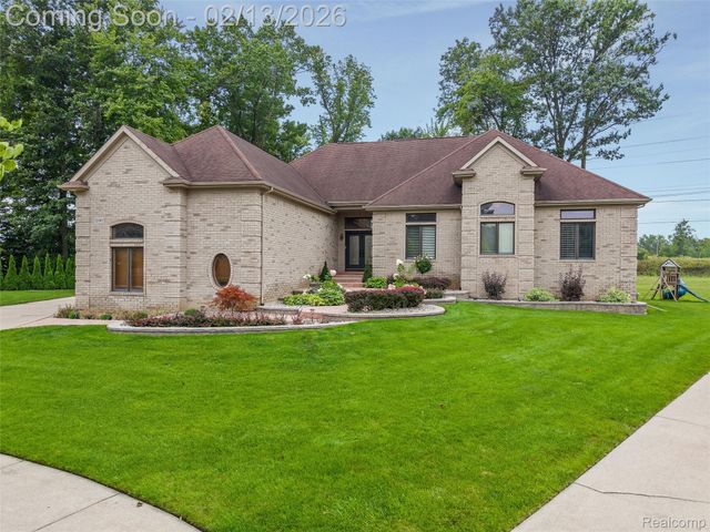 52041 Loon Court, Shelby Charter Township, MI 48315