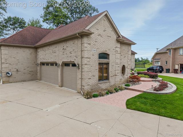 52041 Loon Court, Shelby Charter Township, MI 48315