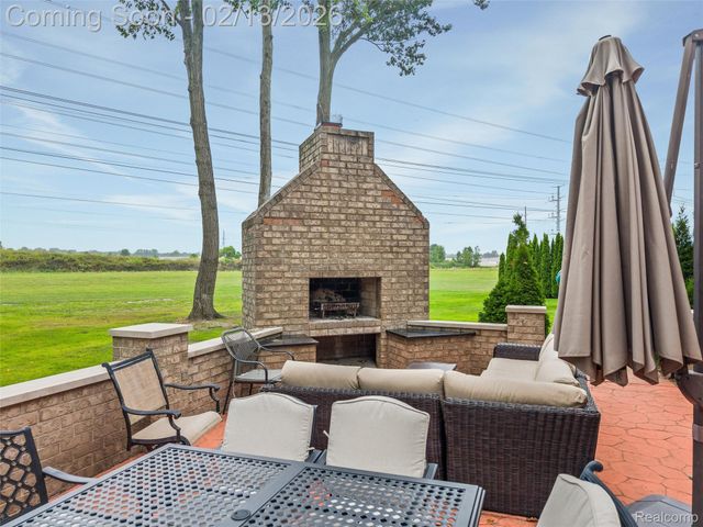 52041 Loon Court, Shelby Charter Township, MI 48315