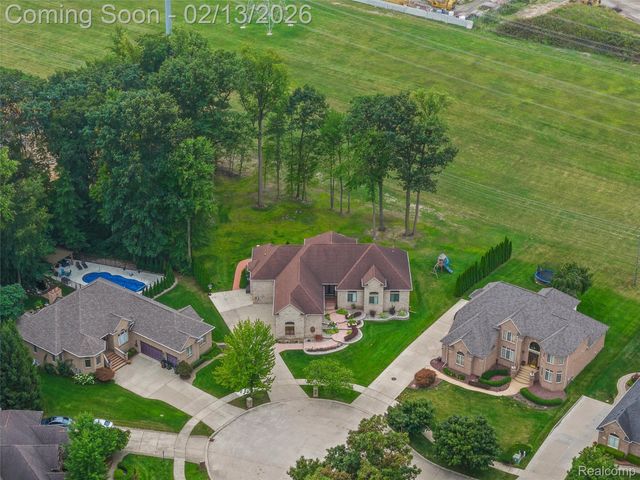 52041 Loon Court, Shelby Charter Township, MI 48315