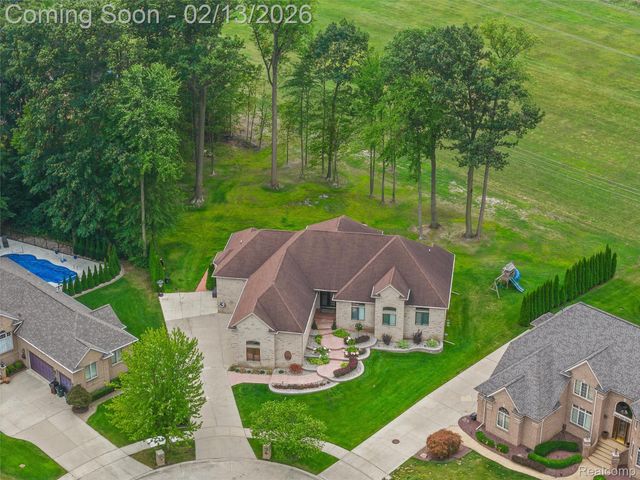 52041 Loon Court, Shelby Charter Township, MI 48315