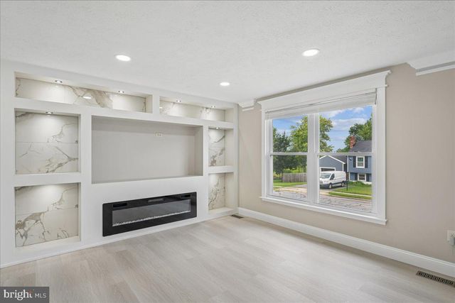 1315 DANBERRY DR, Frederick, MD 21703