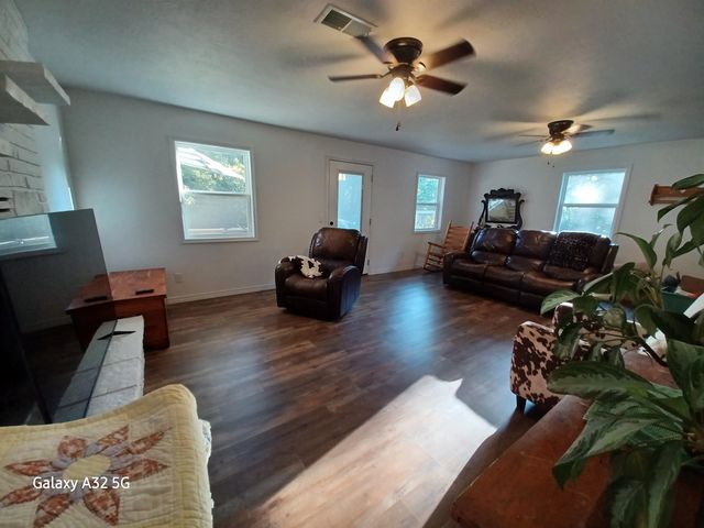 1416 W Cardinal Drive, Horseshoe Bend, AR 72512
