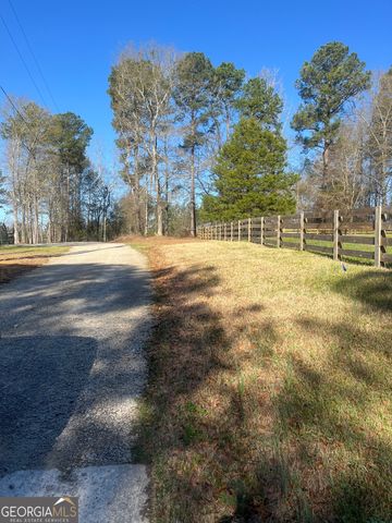 940 Mary Johnson Drive, Franklin, GA 30217