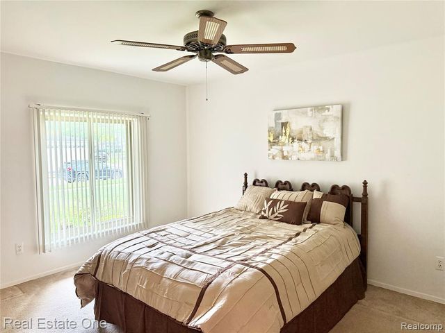 2233 Mellowood Drive, Sterling Heights, MI 48310