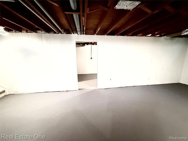 2233 Mellowood Drive, Sterling Heights, MI 48310