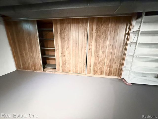 2233 Mellowood Drive, Sterling Heights, MI 48310