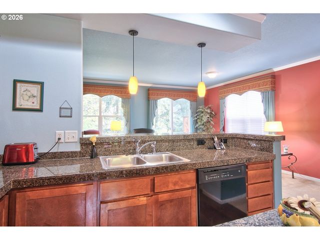 8638 Ne ADLINGTON St, Hillsboro, OR 97006