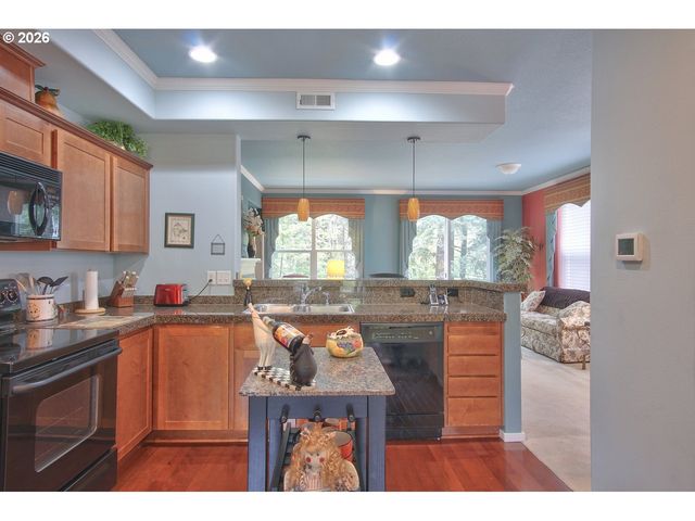 8638 Ne ADLINGTON St, Hillsboro, OR 97006