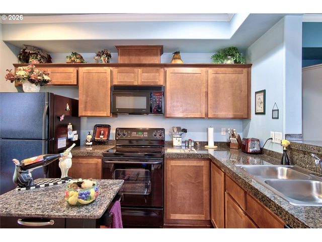 8638 Ne ADLINGTON St, Hillsboro, OR 97006