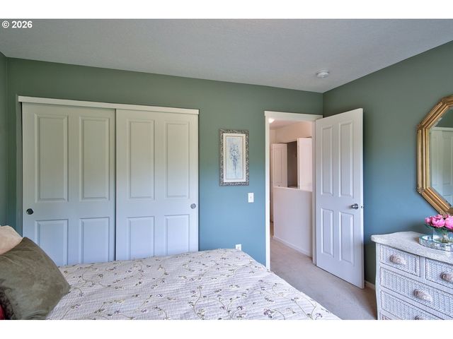 8638 Ne ADLINGTON St, Hillsboro, OR 97006