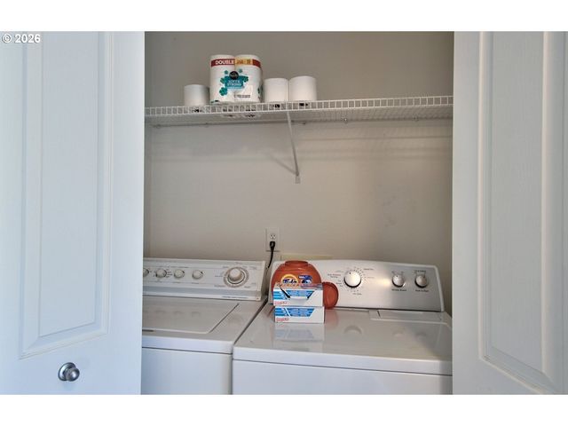 8638 Ne ADLINGTON St, Hillsboro, OR 97006