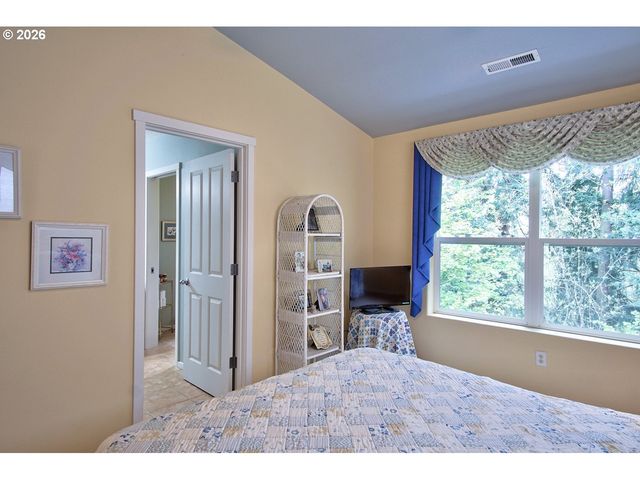 8638 Ne ADLINGTON St, Hillsboro, OR 97006