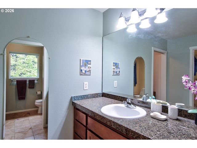 8638 Ne ADLINGTON St, Hillsboro, OR 97006