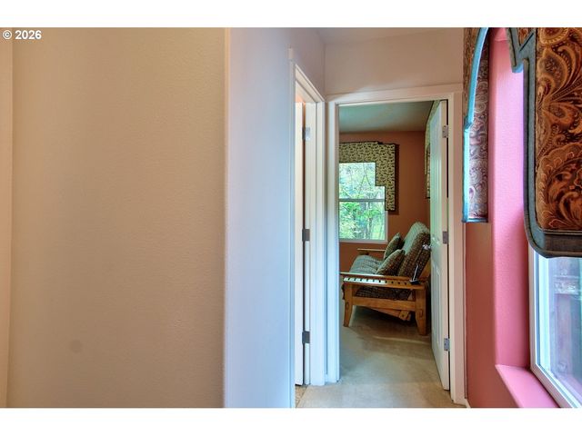 8638 Ne ADLINGTON St, Hillsboro, OR 97006