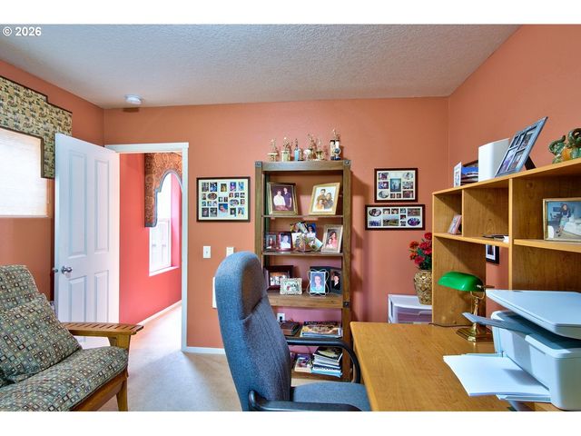 8638 Ne ADLINGTON St, Hillsboro, OR 97006