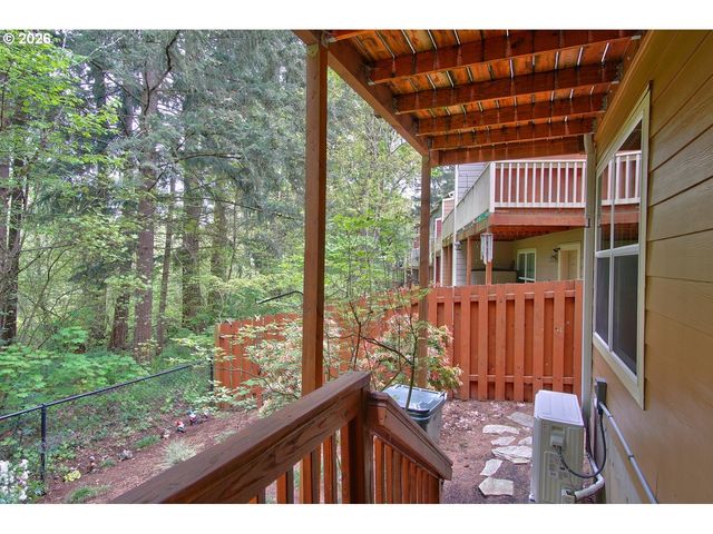 8638 Ne ADLINGTON St, Hillsboro, OR 97006