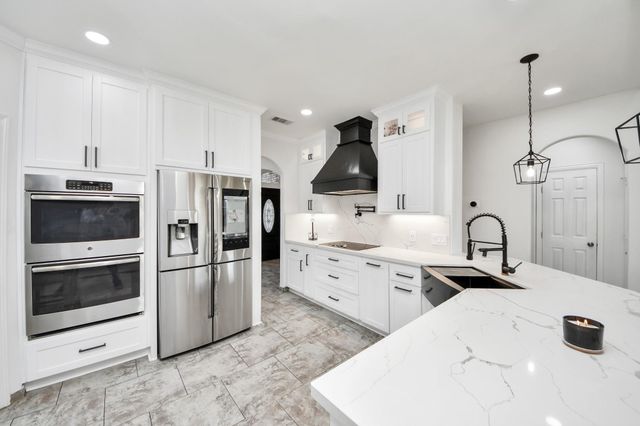 118 Schaffer Street, Baytown, TX 77523