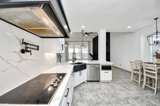 118 Schaffer Street, Baytown, TX 77523