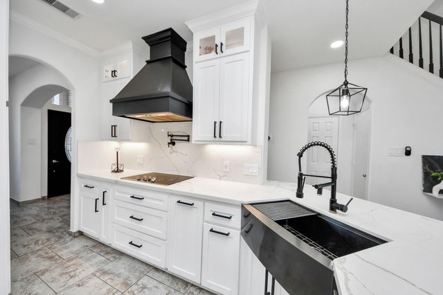 118 Schaffer Street, Baytown, TX 77523