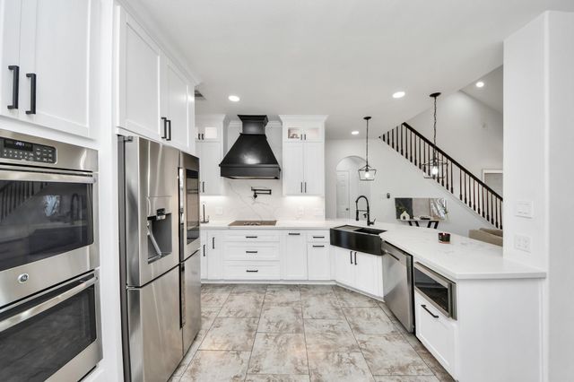 118 Schaffer Street, Baytown, TX 77523