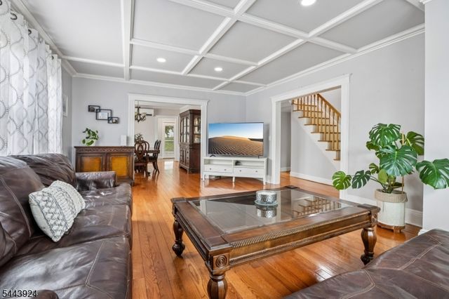 21 Birch St, West Orange Twp., NJ 07052