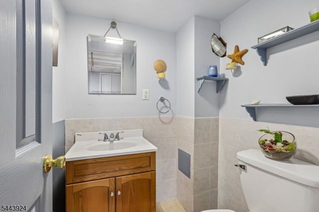 21 Birch St, West Orange Twp., NJ 07052
