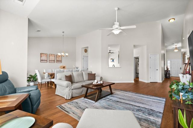 611 Woodman Dr., Conway, SC 29526