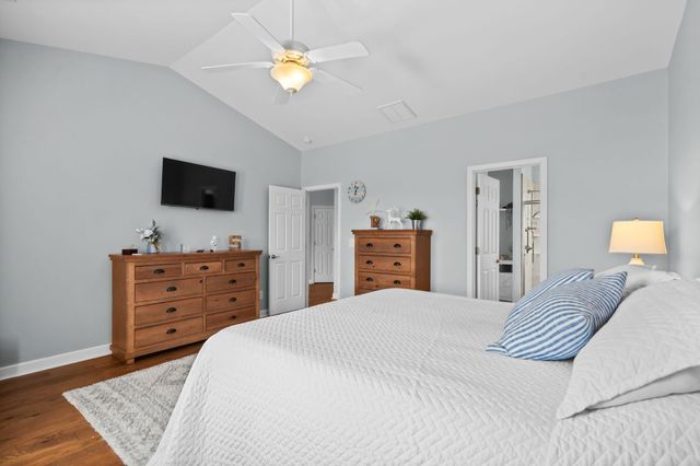 611 Woodman Dr., Conway, SC 29526