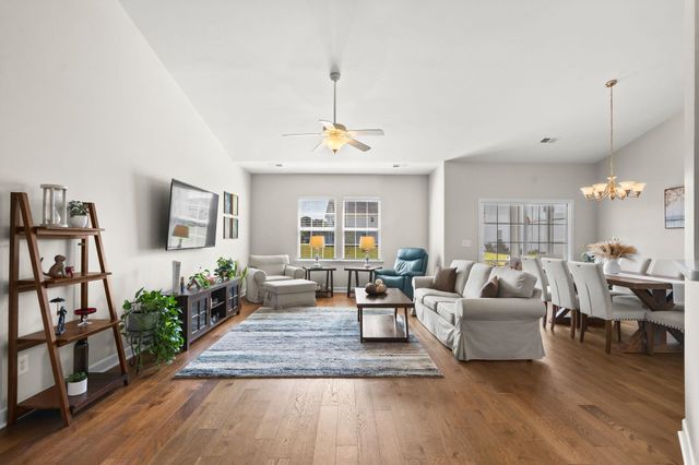 611 Woodman Dr., Conway, SC 29526