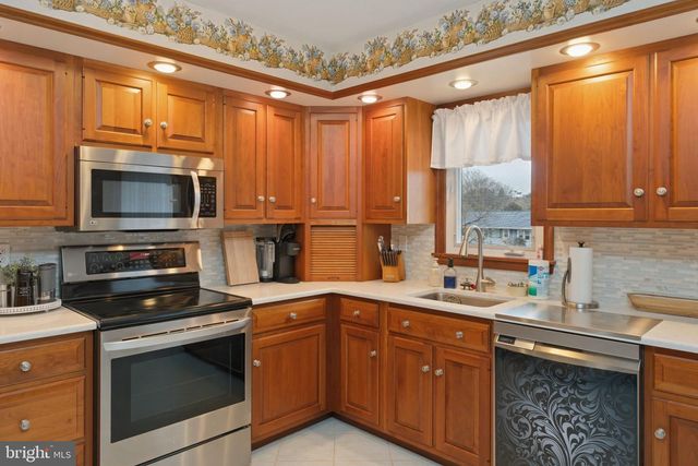 347 FRY AVE, Robesonia, PA 19551