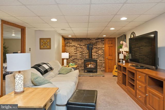 347 FRY AVE, Robesonia, PA 19551